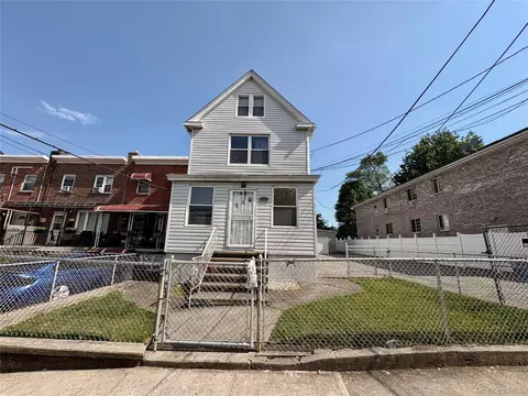 2910 Baisley Ave, New York, NY 10461