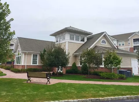 145 Regency Dr, Fishkill, NY 12524 photo 33