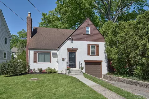 88 Smith Ave, White Plains, NY 10605
