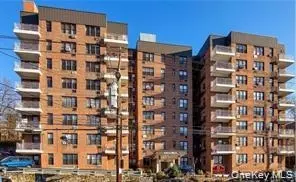 632 Warburton Ave #3B, Yonkers, NY 10701