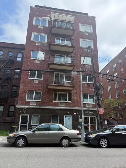 42-47 Union St #2A, Flushing, NY 11355