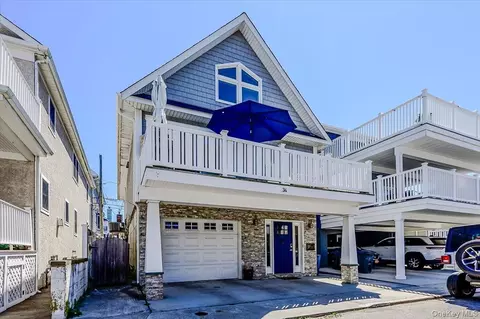 34 Michigan St, Long Beach, NY 11561