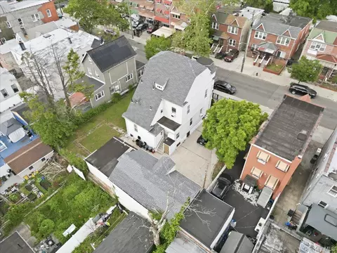 View/Area - 844-48 E 215th St, New York, NY 10467 photo 7 of 7