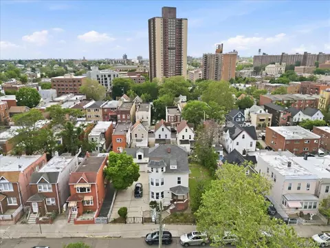 View/Area - 844-48 E 215th St, New York, NY 10467 photo 3 of 7