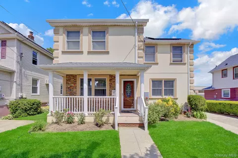 296 Burkhard Ave, North Hempstead, NY 11501