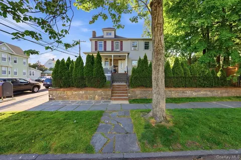 47 Glover Ave, Yonkers, NY 10704