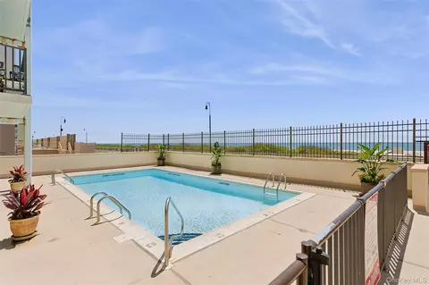 420 Shore Rd #5E, Long Beach, NY 11561