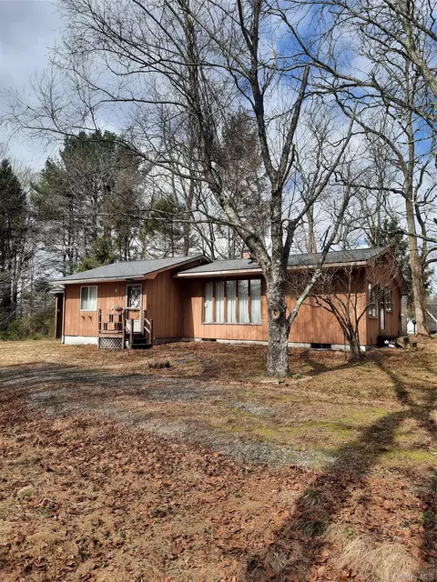 18 Old Sackett Rd, Thompson, NY 12775