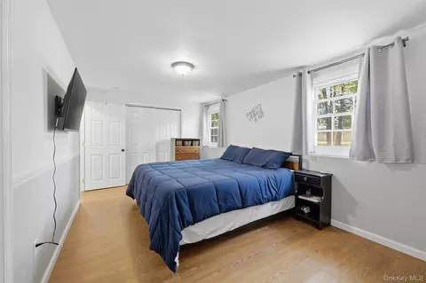 Bedroom - 14 Baumer Rd, Shawangunk, NY 12589 photo 2 of 3