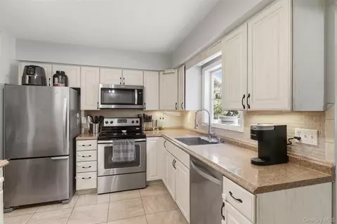Kitchen - 14 Baumer Rd, Shawangunk, NY 12589 photo 2 of 3