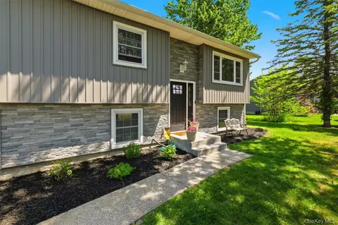 Exterior - 14 Baumer Rd, Shawangunk, NY 12589 photo 4 of 7