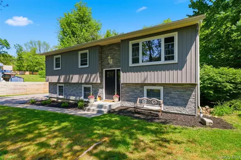 Exterior - 14 Baumer Rd, Shawangunk, NY 12589 photo 3 of 7