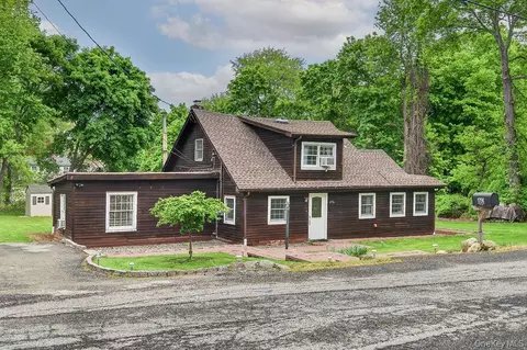 1756 Horton Rd, Yorktown, NY 10547
