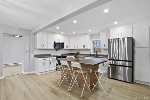 Kitchen - 517 E Mountain Rd N #515-517, Philipstown, NY 10516 photo 1 of 2