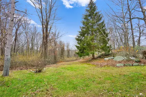 Exterior - 517 E Mountain Rd N #515-517, Philipstown, NY 10516 photo 2 of 5