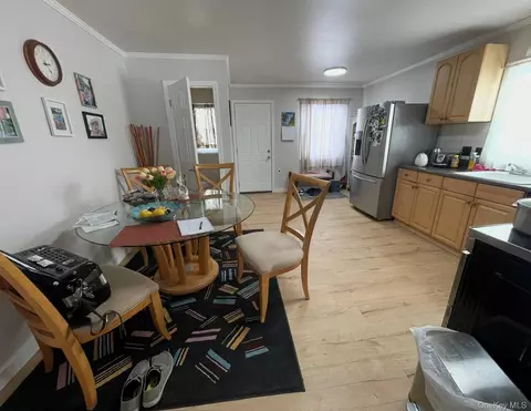 Entry Way - 2150-2152 Avenue B, Schenectady, NY 12308 photo 1 of 2