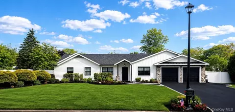38 Long Meadow Pl, South Setauket, NY 11720