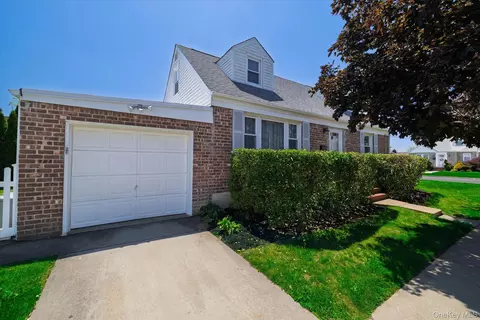 265 Marshall Ave, West Hempstead, NY 11552