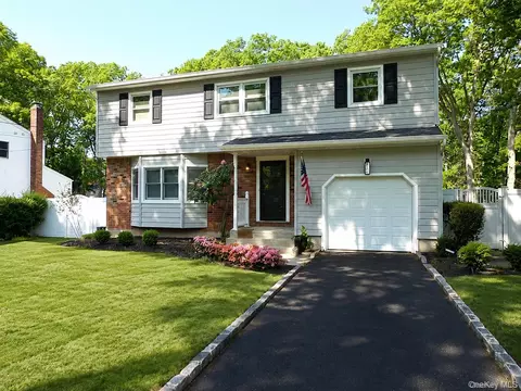387 Mark Tree Rd, Setauket, NY 11733