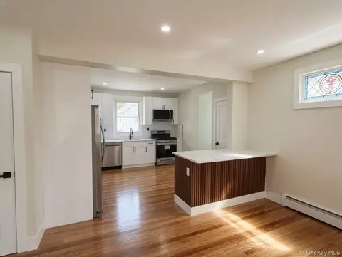 119-48 190th St, New York, NY 11412