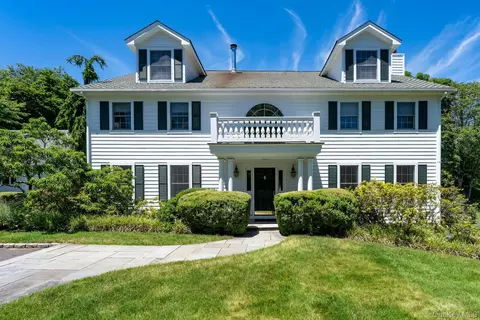 5 Willow Run Rd, Greenwich, CT 06831