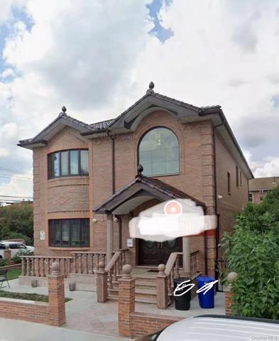 40-49 189th St, Flushing, NY 11358