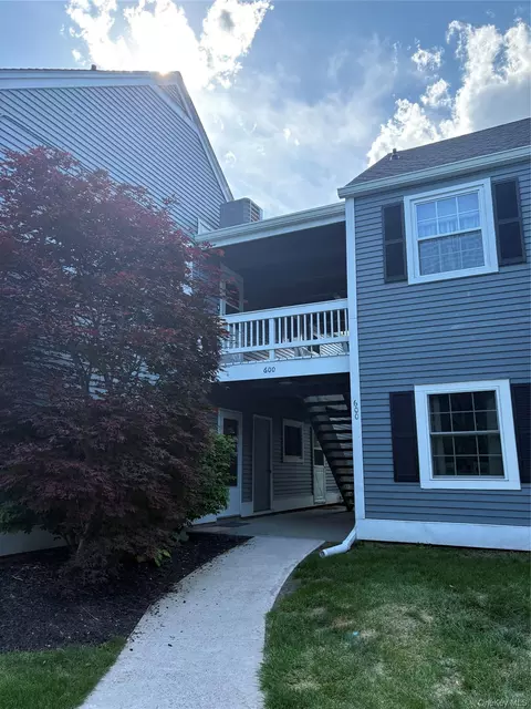 600 Commons Way #E, Fishkill, NY 12524