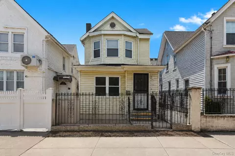 180 Fountain Ave, Brooklyn, NY 11208