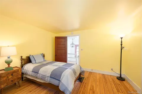 Bedroom - 21 Barnard Ave, Poughkeepsie, NY 12601 photo 6 of 7