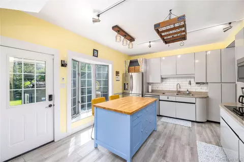 Kitchen - 21 Barnard Ave, Poughkeepsie, NY 12601 photo 2 of 3