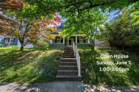 21 Barnard Ave, Poughkeepsie, NY 12601