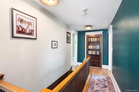 Entry Way - 21 Barnard Ave, Poughkeepsie, NY 12601 photo 1 of 2