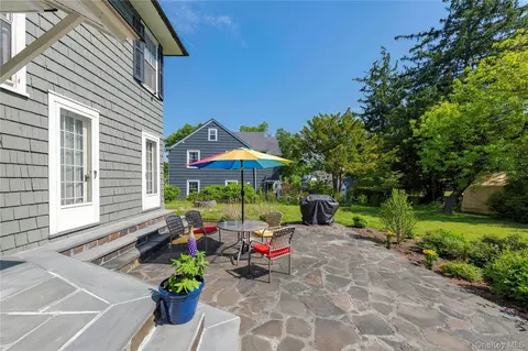 Exterior - 21 Barnard Ave, Poughkeepsie, NY 12601 photo 5 of 10