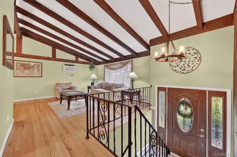 Entry Way - 1 Rockledge Rd, Poughkeepsie, NY 12601 photo 1 of 1