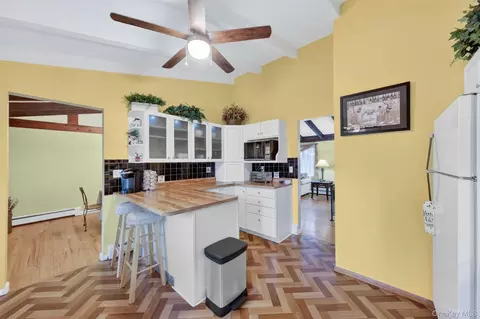 Kitchen - 1 Rockledge Rd, Poughkeepsie, NY 12601 photo 3 of 7