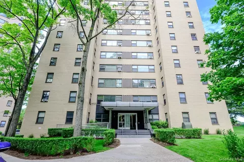 3 Fordham Hill Oval #5E, New York, NY 10468