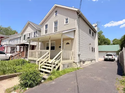 60 Hammond St, Port Jervis, NY 12771