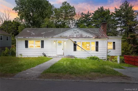22 N Lawrence Ave, Greenburgh, NY 10523
