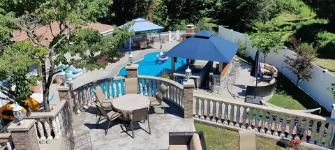 110 Park Ln, Harrison, NY 10604