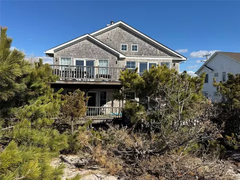 301 Lewis Walk, Cherry Grove, NY 11782