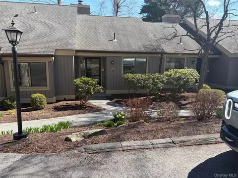 293 Heritage Hls #B, Somers, NY 10589