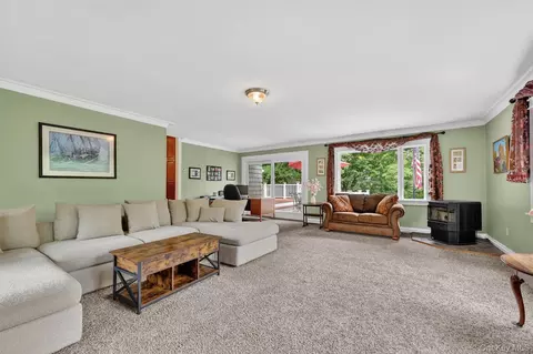 Living - 8 Mountain Brook Rd, Cornwall, NY 12518 photo 3 of 3
