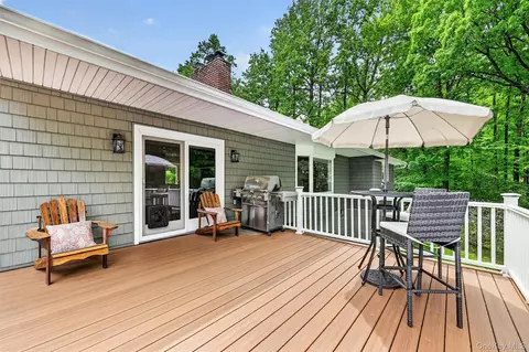Exterior - 8 Mountain Brook Rd, Cornwall, NY 12518 photo 6 of 11