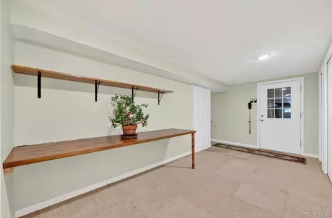 Entry Way - 8 Mountain Brook Rd, Cornwall, NY 12518 photo 5 of 5