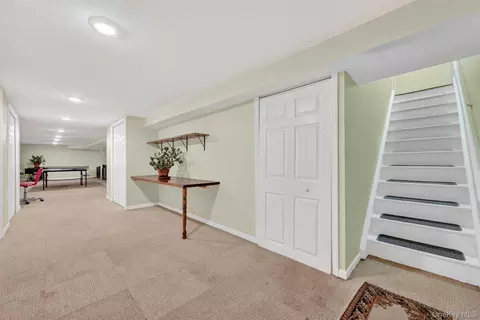 Entry Way - 8 Mountain Brook Rd, Cornwall, NY 12518 photo 4 of 5