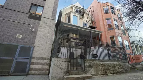 1823 Anthony Ave, New York, NY 10457