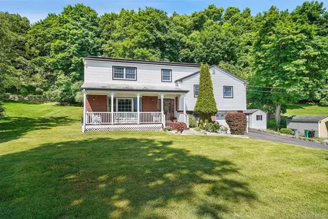 623 Cardinal Rd, Cortlandt, NY 10567