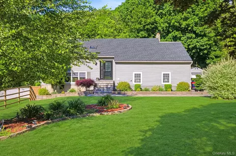 132 Mountain View Dr, Holmes, NY 12531