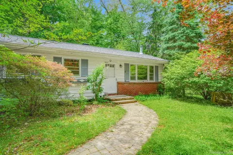 34 Julie Dr, East Fishkill, NY 12533