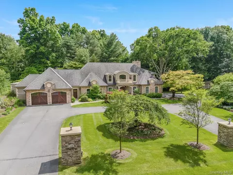 1332 Baldwin Rd, Yorktown, NY 10598